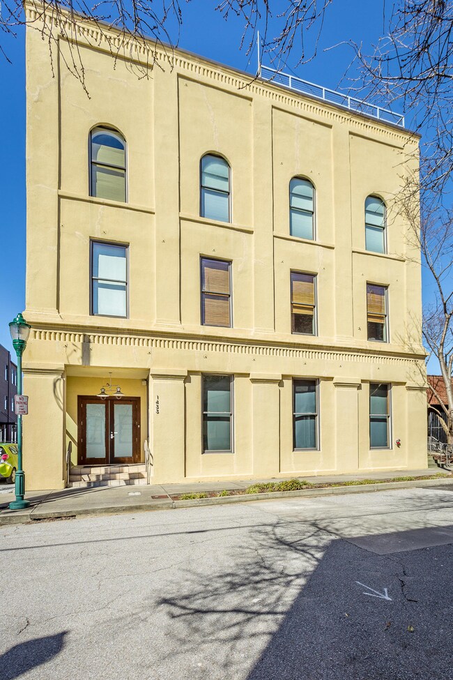 1433 Williams Street EXT-2