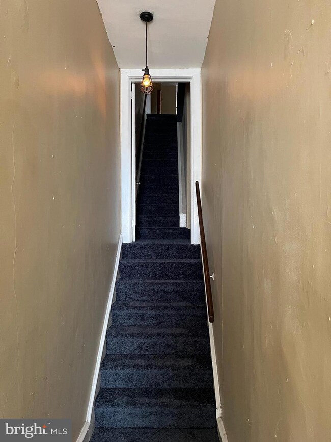 615 West Ave unit 2ND FLOOR, Jenkintown, PA 19046 - photo 2