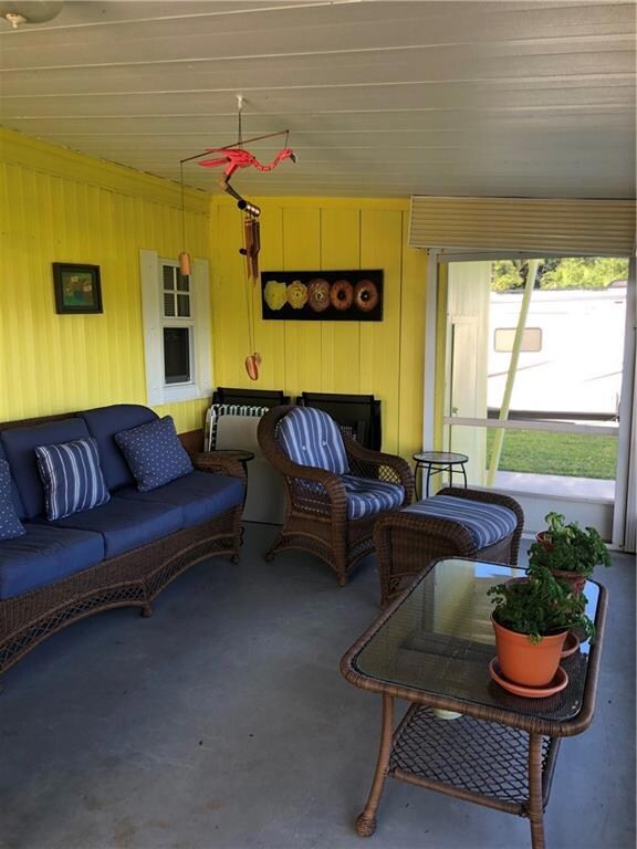 7267 SE Swan Ave, Hobe Sound, FL 33455 - photo 6