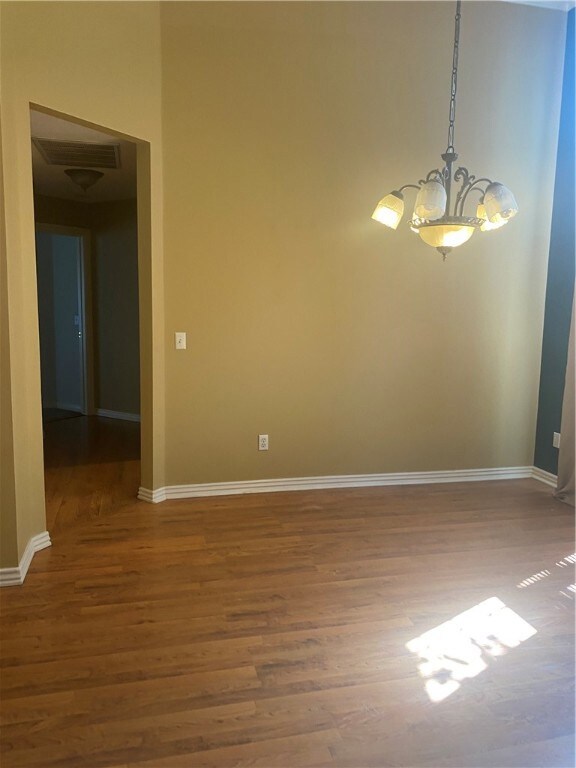 509 SW Duke Ave, Bentonville, AR 72712 - photo 4