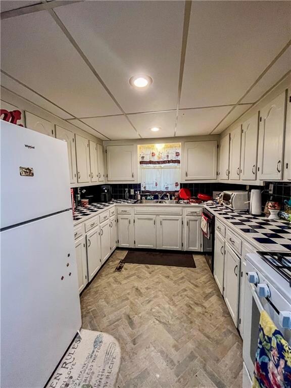 1206 Grand Ave, Parsons, KS 67357 - photo 2