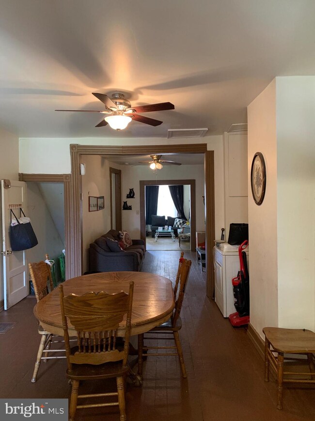 1607 Abbotston St, Baltimore, MD 21218 - photo 2