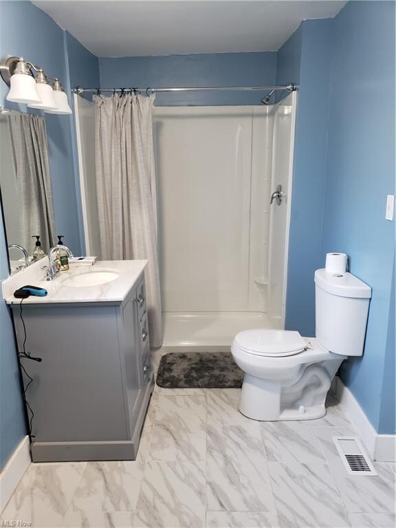 1056 Holmden Ave, Cleveland, OH 44109 - photo 6