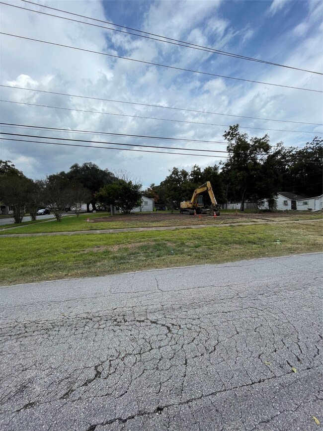 1131 Ward St, Rosenberg, TX 77471 - photo 2