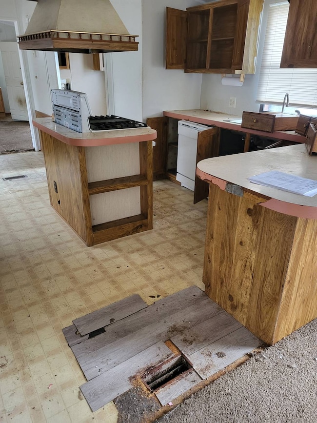 1981 Stafford St unit 373, Milford, MI 48381 - photo 4