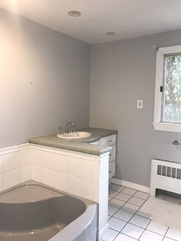 19 Brentwood Dr, Holden, MA 01520 - photo 4