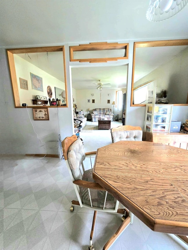 4811 Lynn Hollow Ln, Potosi, WI 53820 - photo 7