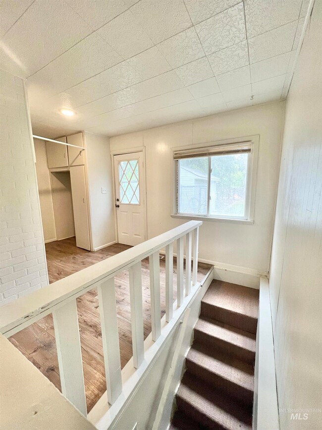 1747 Albion Ave, Burley, ID 83318 - photo 6
