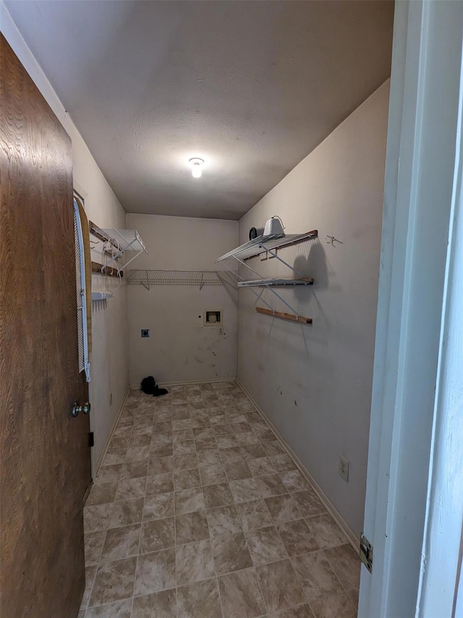 903 N Washburn St, Decatur, TX 76234 - photo 6