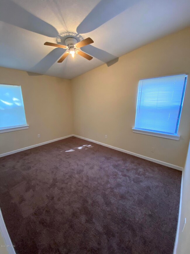 5610 Kimbrell Dr S, Jacksonville, FL 32210 - photo 6