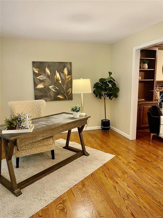 Living Room/Den