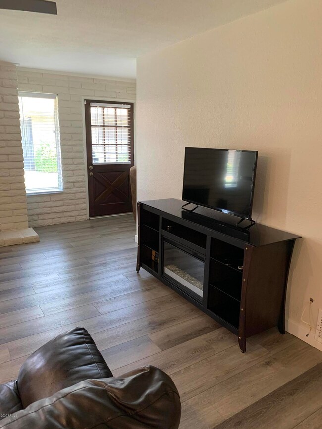 unlisted-address, Tempe, AZ 85282 - photo 5