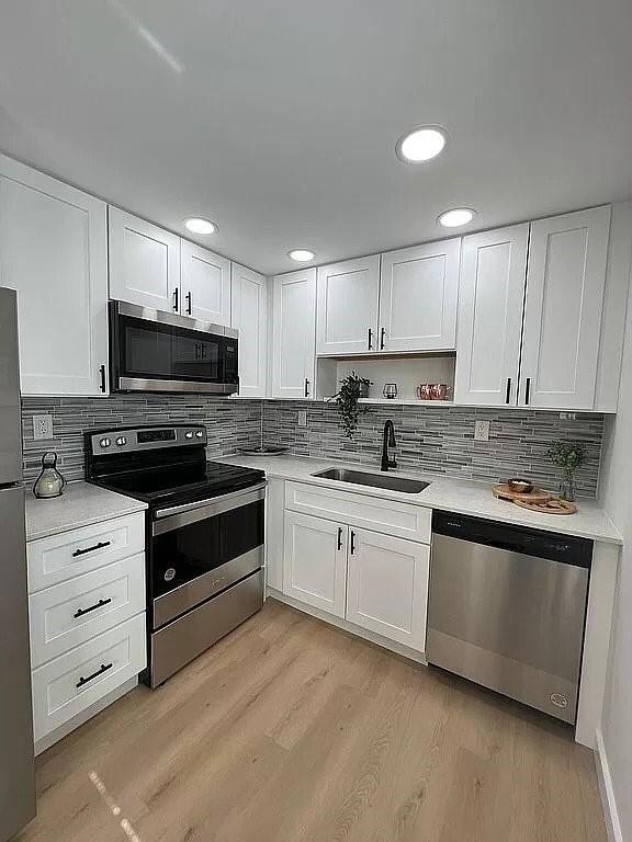 526 Capri K, Delray Beach, FL 33484 - photo 2