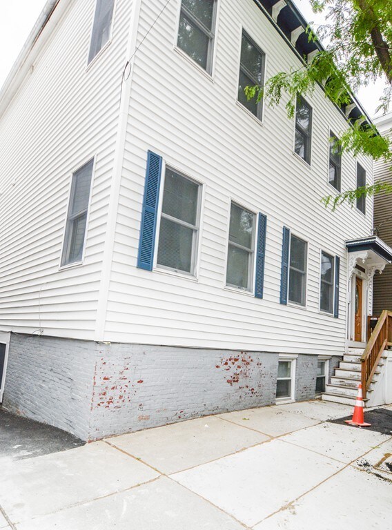 193 W 8th St unit 3, Boston, MA 02127 - photo 4