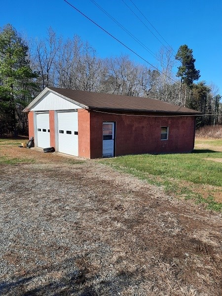 2249 Old Concord Rd, Nathalie, VA 24577 - photo 2