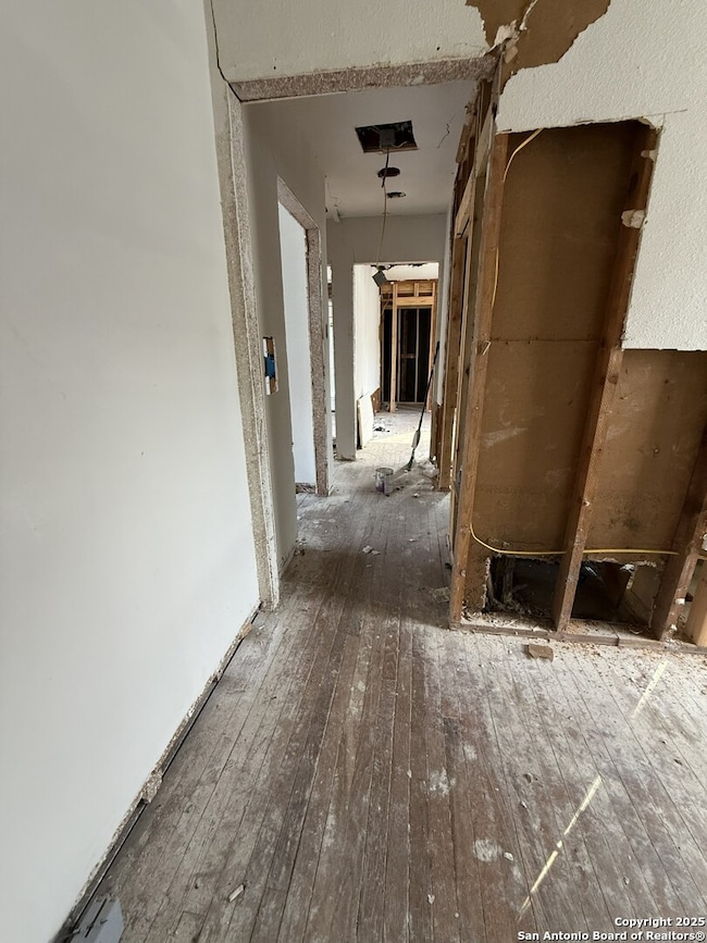 934 Schley Ave, San Antonio, TX 78210 - photo 5