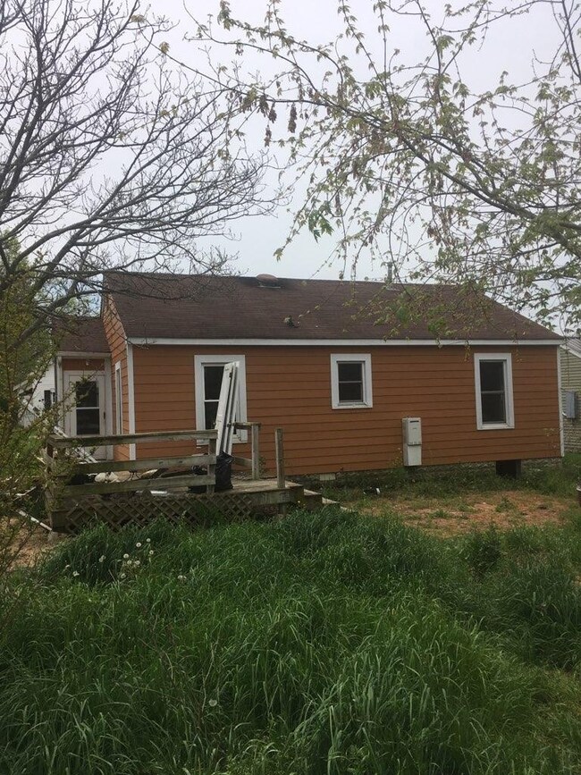 305 Oak St, Shelbyville, TN 37160 - photo 4