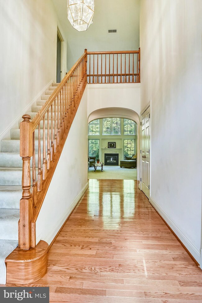 6632 Towering Oak Path, Columbia, MD 21044 - photo 2