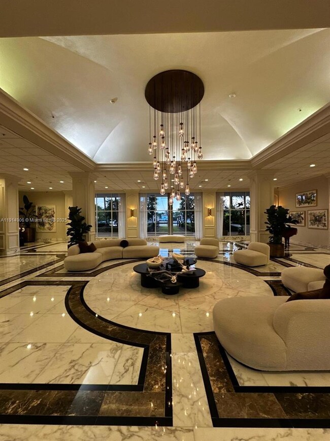 5600 Collins Ave unit 11W, Miami Beach, FL 33140 - photo 4