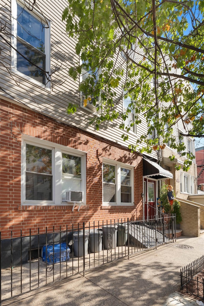 226 Brunswick St, Jersey City, NJ 07302 - photo 2