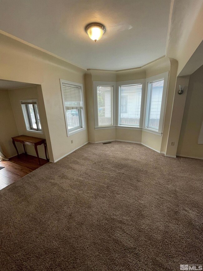 621 6th St, Sparks, NV 89431 - photo 6