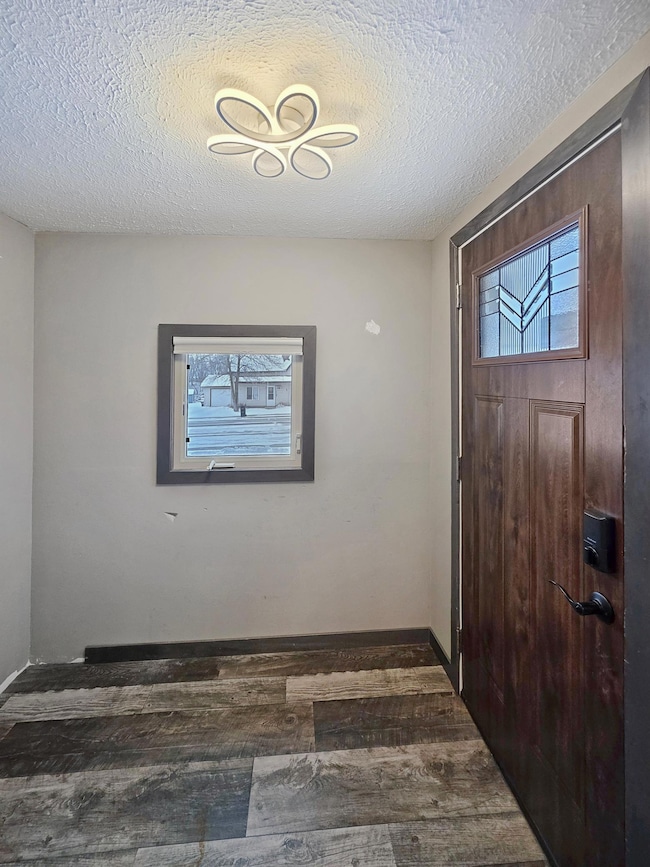 105 W Main St, Osakis, MN 56360 - photo 3