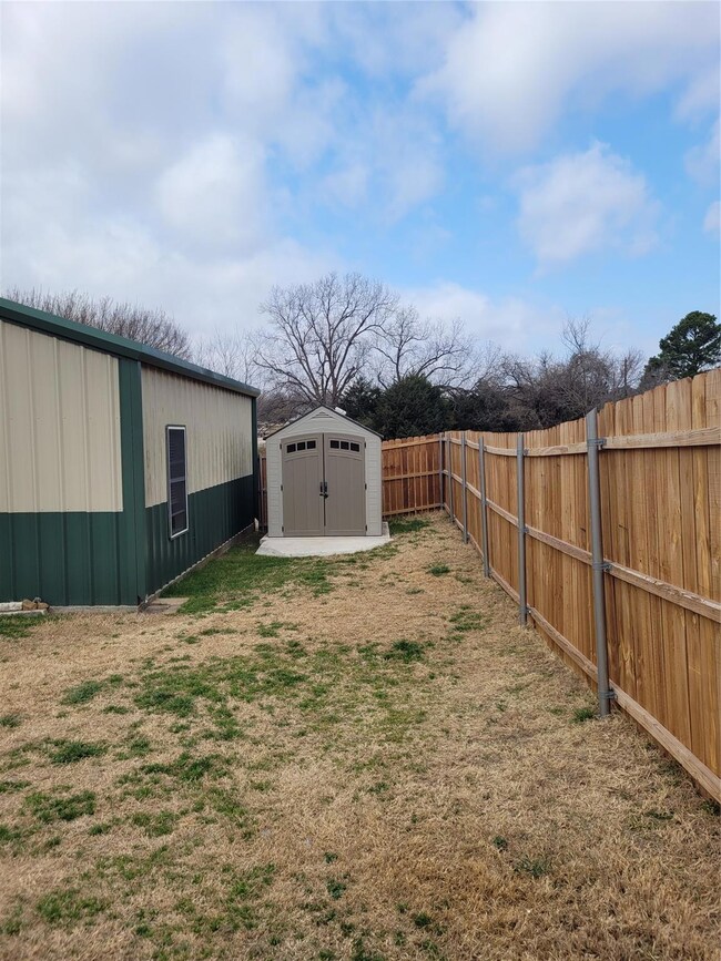 1583 Cr-4757, Boyd, TX 76023 - photo 4