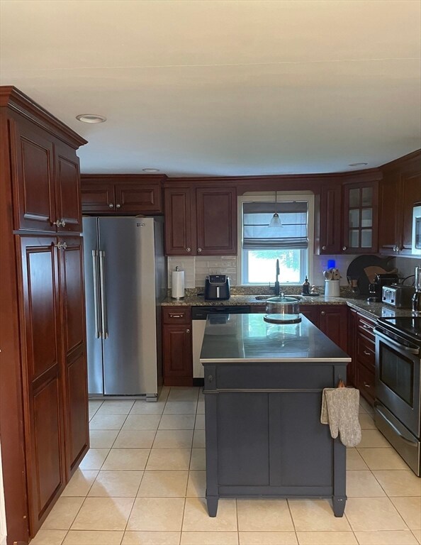 23 Hills St, Randolph, MA 02368 - photo 6