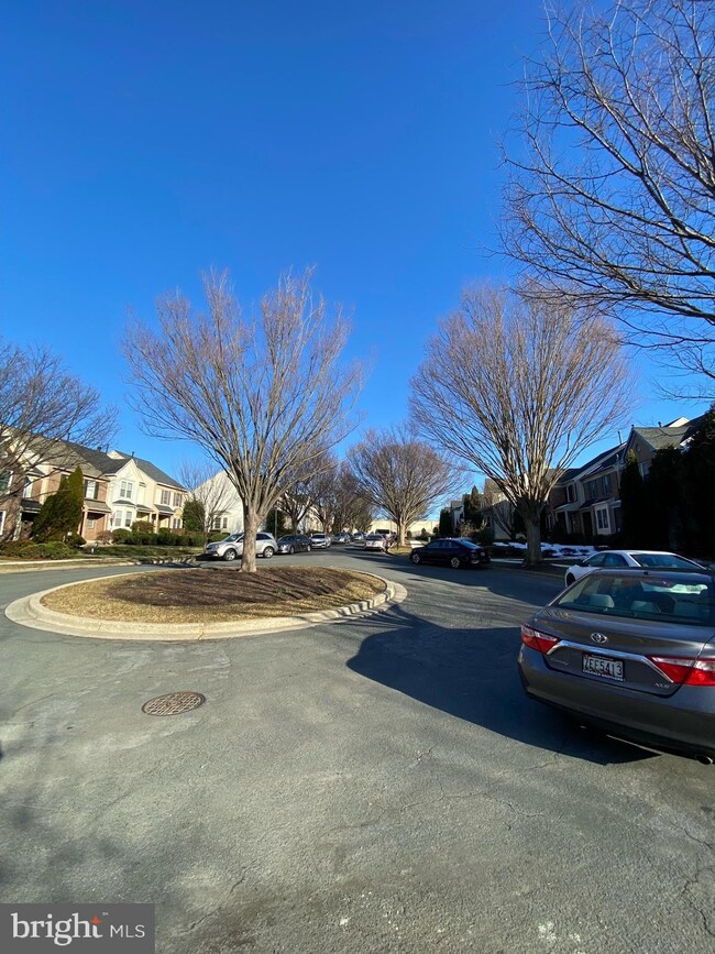 16828 Centerfield Way, Olney, MD 20832 - photo 2