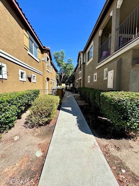 25826 Iris Ave unit A, Moreno Valley, CA 92551 - photo 2