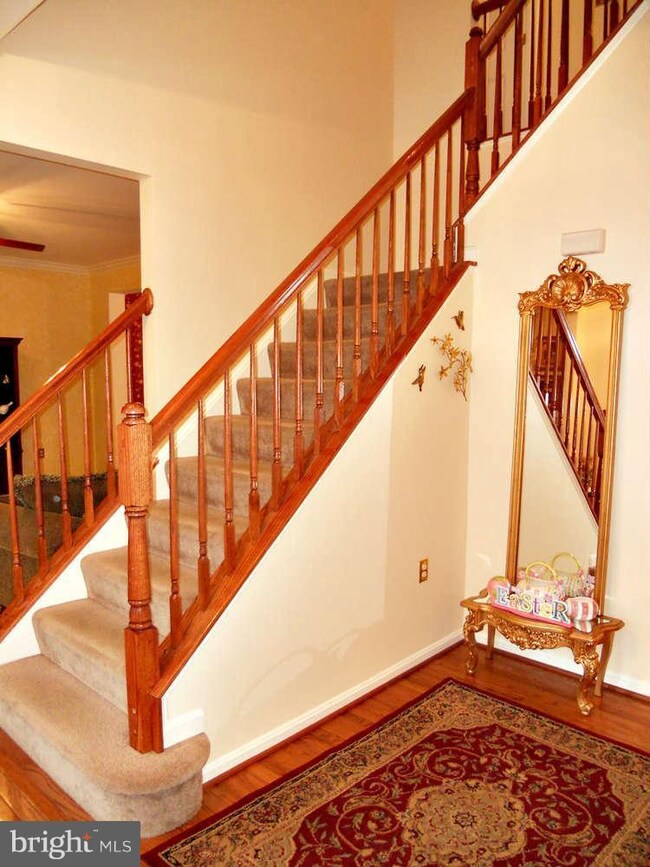 2779 Burrough Hill Ln, Woodbridge, VA 22191 - photo 5