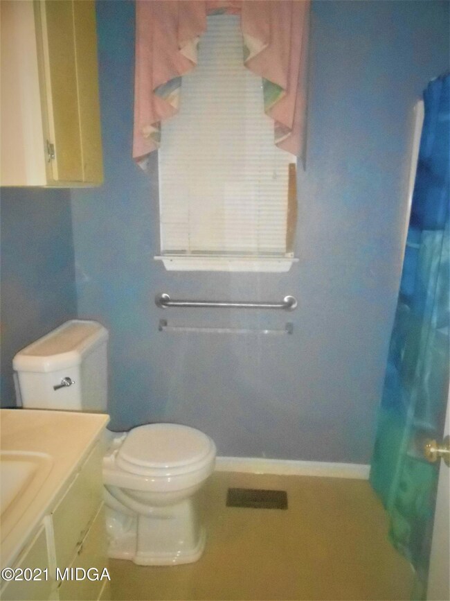 126 Carter Circle Bathroom