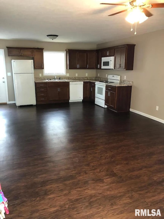 1105 N Monroe St unit A-D, Marion, IL 62959 - photo 3