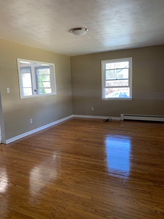 138 Fiberloid St, Indian Orchard, MA 01151 - photo 4