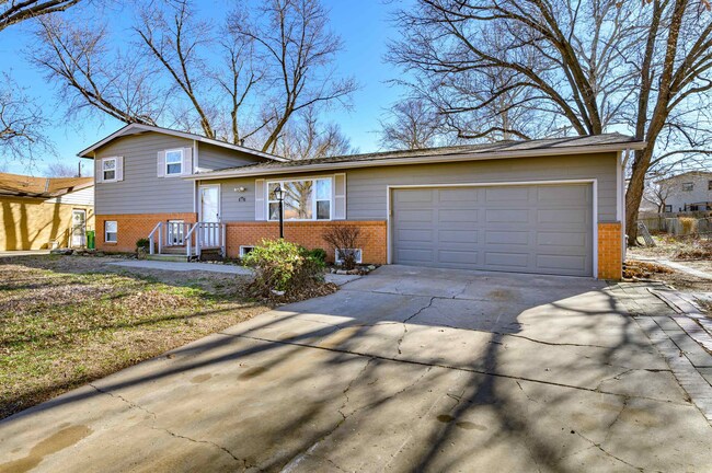 841 N Emerson Ave, Wichita, KS 67212 | Homes.com