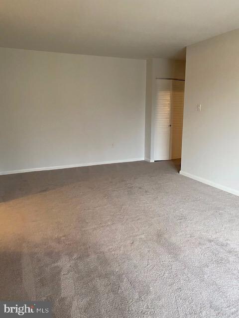 132 Roberts Ln unit 400, Alexandria, VA 22314 - photo 5