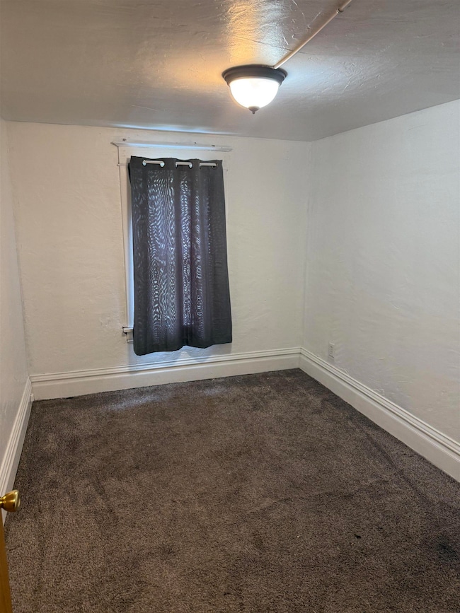 448 Cherry St, Waterloo, IA 50703 - photo 6