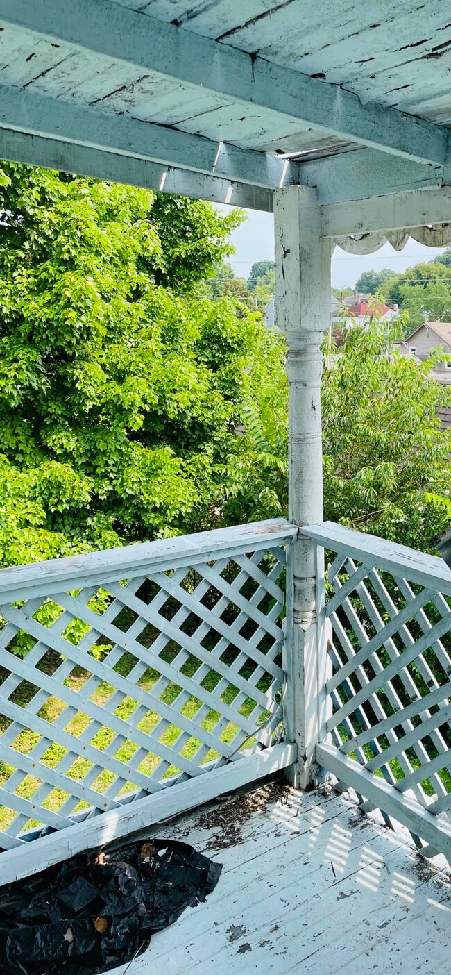 303-305 W 4th St, Frankfort, KY 40601 - photo 6