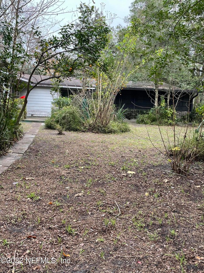 4348 Dazet Ct, Jacksonville, FL 32210 - photo 3
