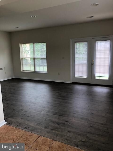 2045 Clinton Ave, Chambersburg, PA 17201 - photo 2