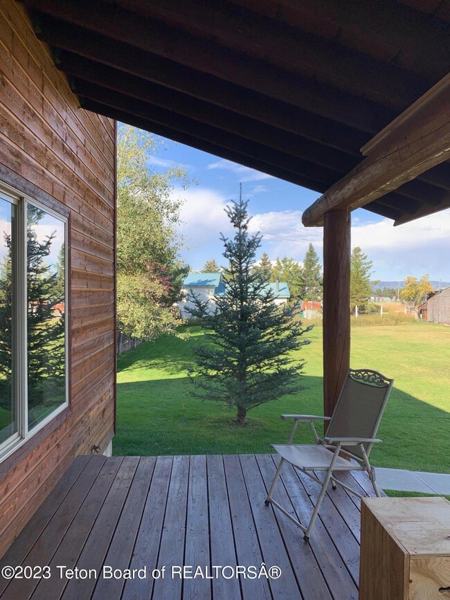 Front_Porch_Looking_W