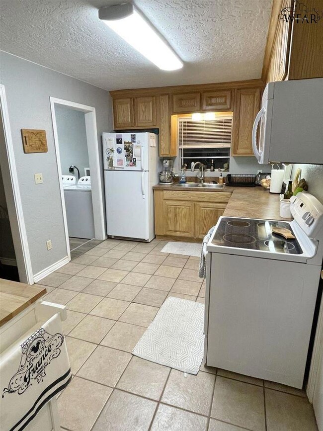 1544 Cynthia Ln, Wichita Falls, TX 76302 - photo 6