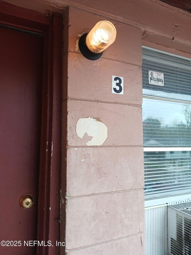 1145 W 25th St unit 3, Jacksonville, FL 32209 - photo 2