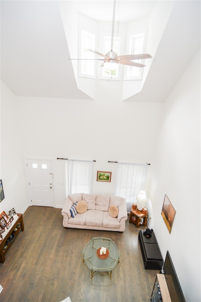 82 Trail Haven Dr, Londonderry, NH 03053 - photo 6