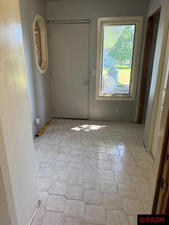 427 N Sailor St, Blue Earth, MN 56013 - photo 5