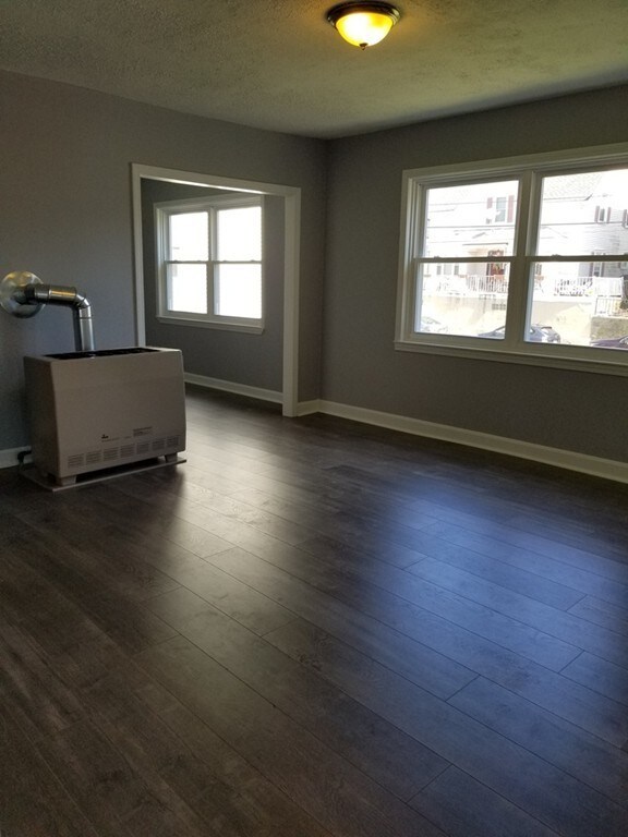 223 Albion St unit 1, Fall River, MA 02723 - photo 3