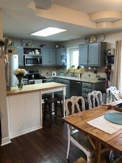 719 Meadow Ln, Raymore, MO 64083 - photo 4