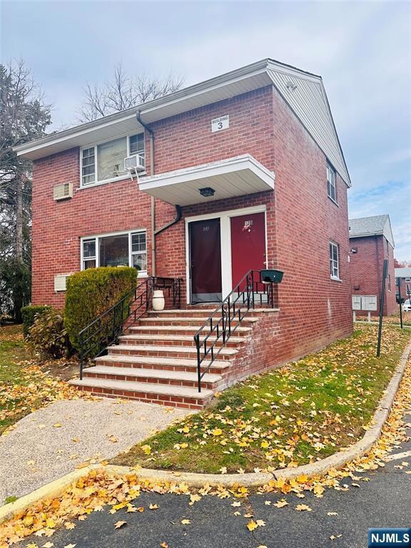 241 W Passaic St unit 12B, Rochelle Park, NJ 07662 - photo 2