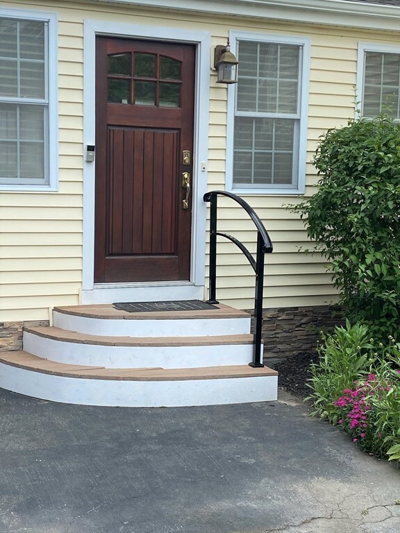 82 Silva St, Carver, MA 02330 - photo 4