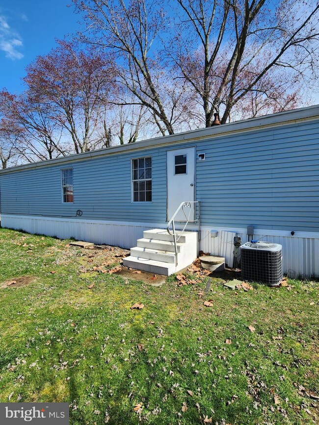 103 California Ave, Williamstown, NJ 08094 - photo 2